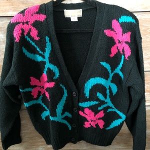 Vintage 80’s/90’s knit cardigan sweater by Stitch Works. Excellent condition.